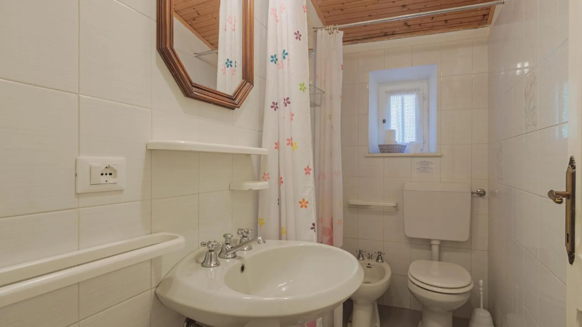 Holiday Home Di Carlino By Interhome Montignoso 0*,  Olaszország